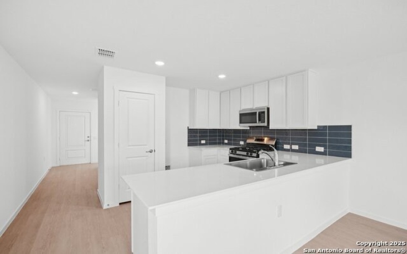 10750 Twyla Rd, San Antonio, TX 78224, 3 Bedrooms Bedrooms, ,2 BathroomsBathrooms,Residential Lease,For Rent,10750 Twyla Rd,1879620