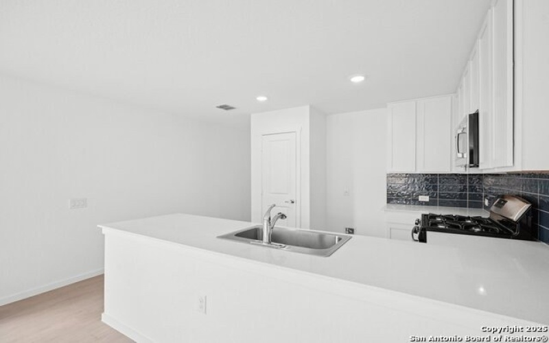 10750 Twyla Rd, San Antonio, TX 78224, 3 Bedrooms Bedrooms, ,2 BathroomsBathrooms,Residential Lease,For Rent,10750 Twyla Rd,1879620