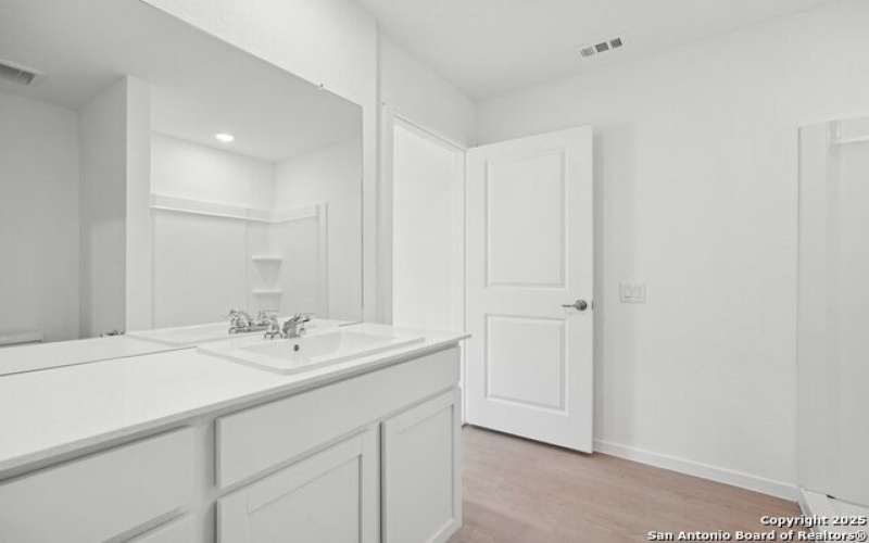 10750 Twyla Rd, San Antonio, TX 78224, 3 Bedrooms Bedrooms, ,2 BathroomsBathrooms,Residential Lease,For Rent,10750 Twyla Rd,1879620