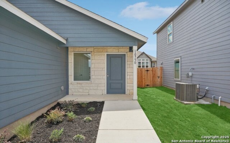 10750 Twyla Rd, San Antonio, TX 78224, 3 Bedrooms Bedrooms, ,2 BathroomsBathrooms,Residential Lease,For Rent,10750 Twyla Rd,1879620