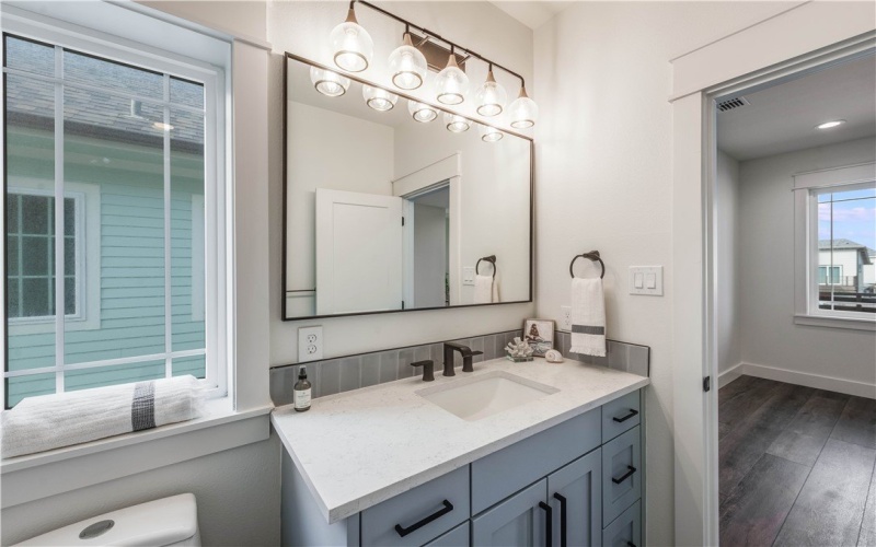 240 Nautilus Street, Port Aransas, TX 78373, 3 Habitaciones Habitaciones , ,3 BañosBaños,Residential,En Venta,240 Nautilus Street,453642