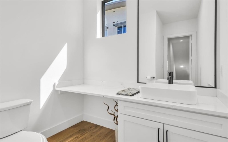 805 Pavillion #103, Dallas, TX 75204, 3 Bedrooms Bedrooms, ,3 BathroomsBathrooms,Residential,For Sale,805 Pavillion,20980351