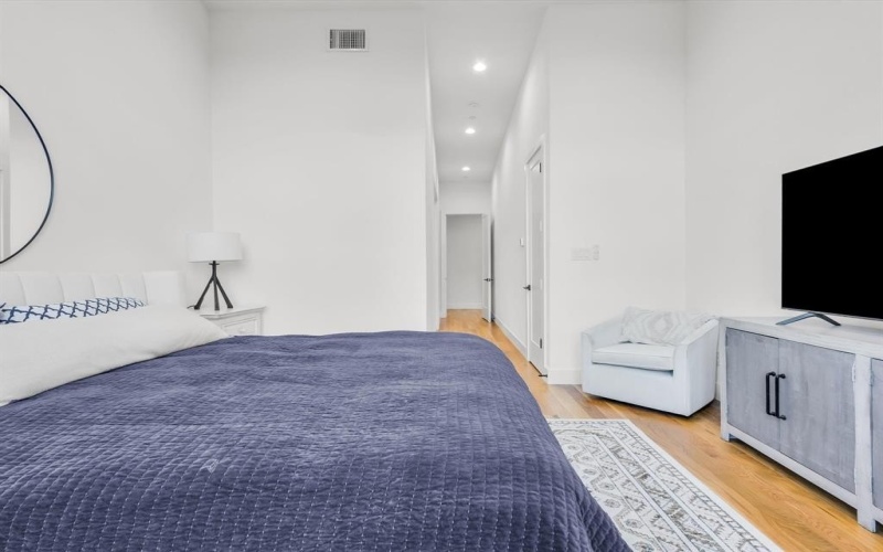 805 Pavillion #103, Dallas, TX 75204, 3 Bedrooms Bedrooms, ,3 BathroomsBathrooms,Residential,For Sale,805 Pavillion,20980351