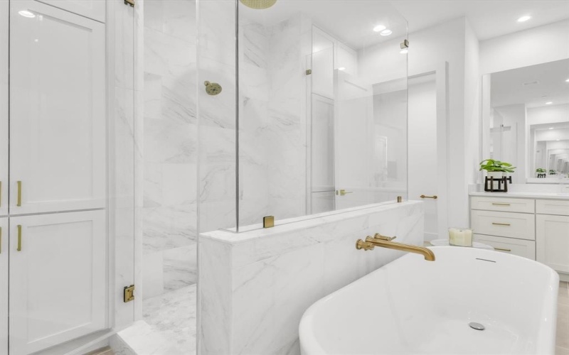 805 Pavillion #103, Dallas, TX 75204, 3 Bedrooms Bedrooms, ,3 BathroomsBathrooms,Residential,For Sale,805 Pavillion,20980351