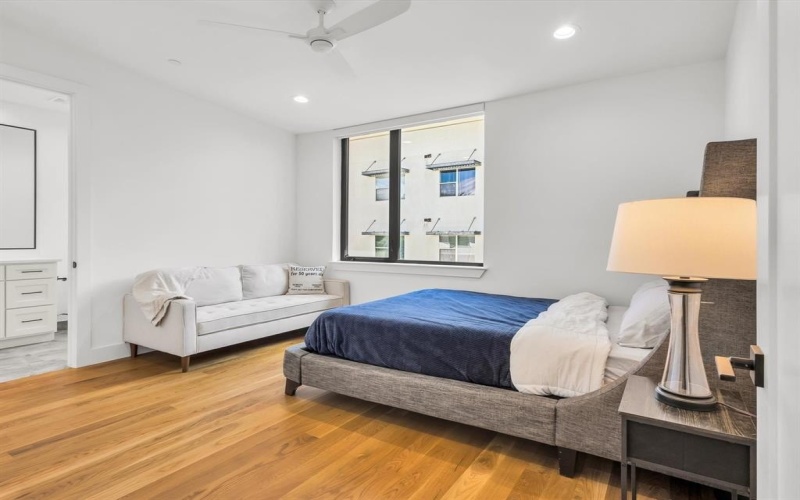 805 Pavillion #103, Dallas, TX 75204, 3 Bedrooms Bedrooms, ,3 BathroomsBathrooms,Residential,For Sale,805 Pavillion,20980351