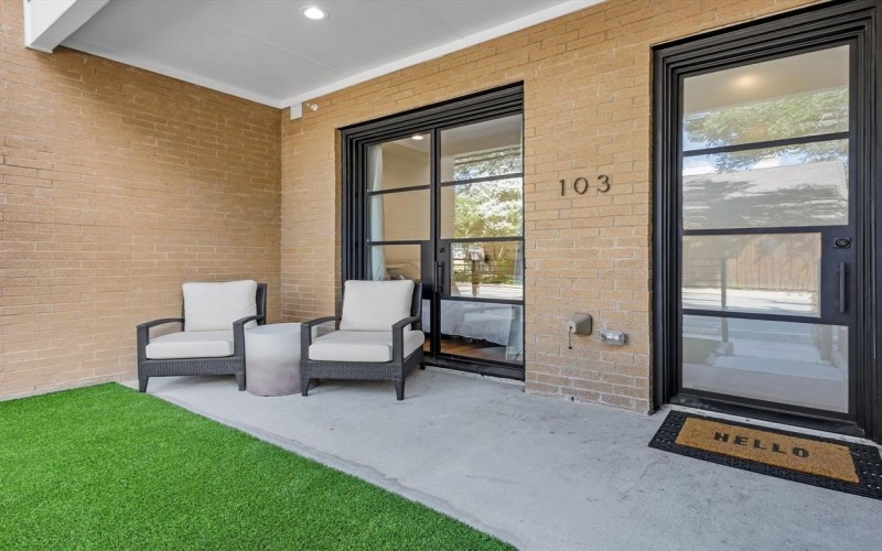 805 Pavillion #103, Dallas, TX 75204, 3 Bedrooms Bedrooms, ,3 BathroomsBathrooms,Residential,For Sale,805 Pavillion,20980351