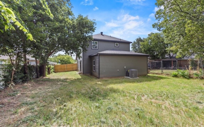 708 Mccurdy Street, Fort Worth, TX 76104, 4 Bedrooms Bedrooms, ,2 BathroomsBathrooms,Residential,For Sale,708 Mccurdy Street,20980992