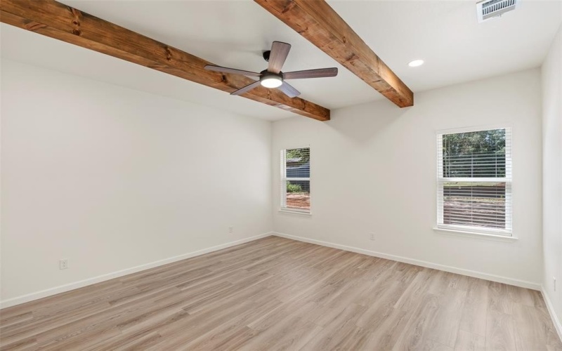 1610 Cheyenne Trail, Granbury, TX 76048, 3 Bedrooms Bedrooms, ,2 BathroomsBathrooms,Residential,For Sale,1610 Cheyenne Trail,20981979