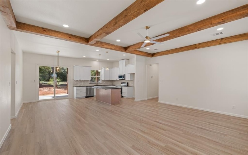 1610 Cheyenne Trail, Granbury, TX 76048, 3 Bedrooms Bedrooms, ,2 BathroomsBathrooms,Residential,For Sale,1610 Cheyenne Trail,20981979