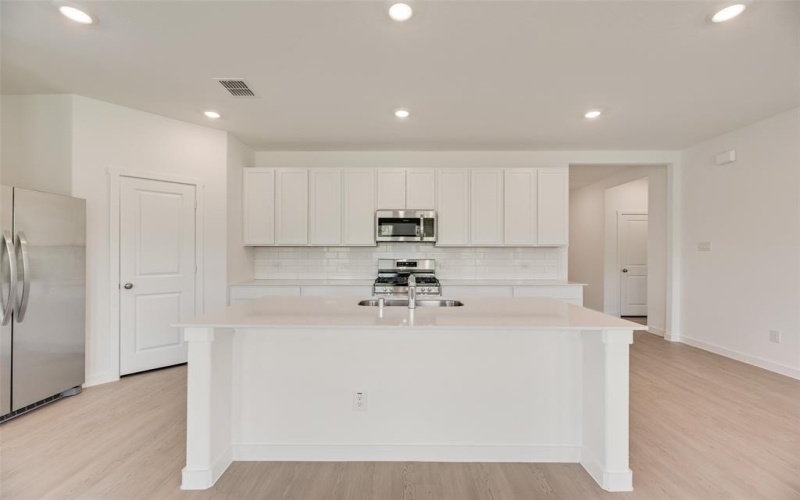 1904 Monchino Place, Providence Village, TX 76227, 4 Bedrooms Bedrooms, ,2 BathroomsBathrooms,Residential Lease,For Rent,1904 Monchino Place,20982283