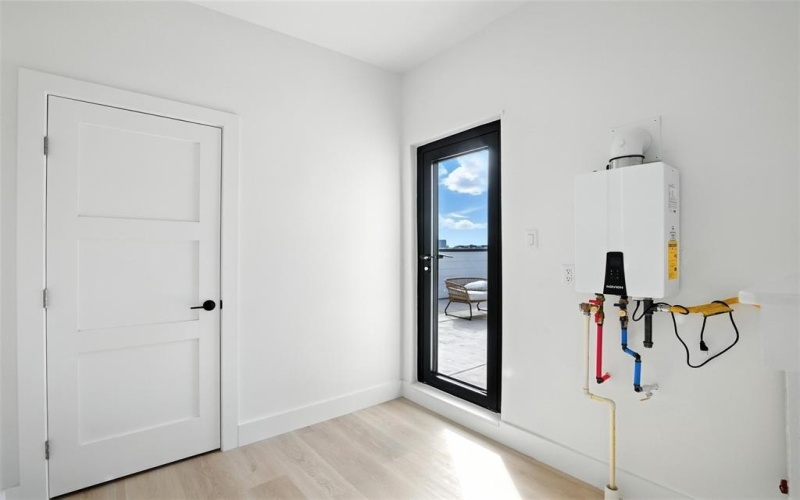 4611 Fairmount Street #101, Dallas, TX 75219, 2 Bedrooms Bedrooms, ,2 BathroomsBathrooms,Residential,For Sale,4611 Fairmount Street,20982991