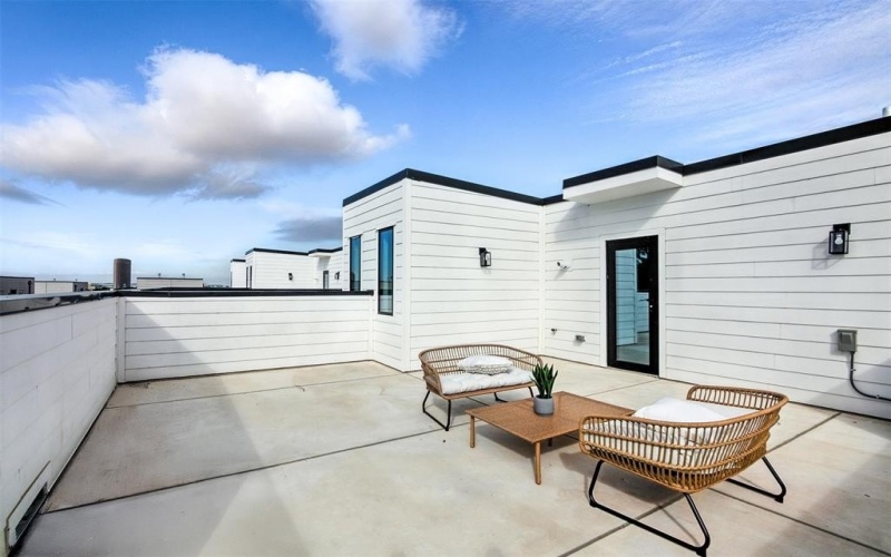 4611 Fairmount Street #101, Dallas, TX 75219, 2 Bedrooms Bedrooms, ,2 BathroomsBathrooms,Residential,For Sale,4611 Fairmount Street,20982991