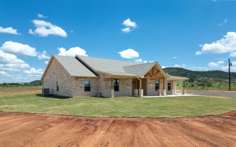 698 County Road 321, Abilene, TX 79606, 4 Bedrooms Bedrooms, ,2 BathroomsBathrooms,Residential,For Sale,698 County Road 321,20983024