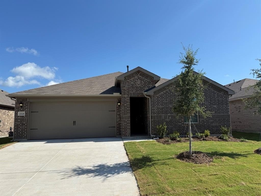 1324 Mccasland Drive, Royse City, TX 75189, 4 Bedrooms Bedrooms, ,2 BathroomsBathrooms,Residential Lease,For Rent,1324 Mccasland Drive,20983086