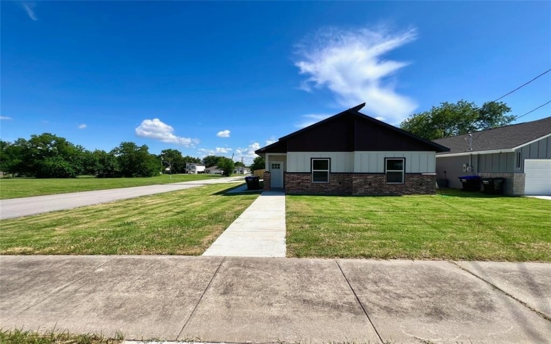4701 Lee Street, Greenville, TX 75401, 3 Habitaciones Habitaciones , ,2 BañosBaños,Residential,En Venta,4701 Lee Street,20983125