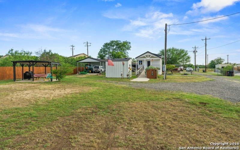 286 S Hwy 173, Bandera, TX 78003, 1 Bedroom Bedrooms, ,1 BathroomBathrooms,Residential,For Sale,286 S Hwy 173,1879717