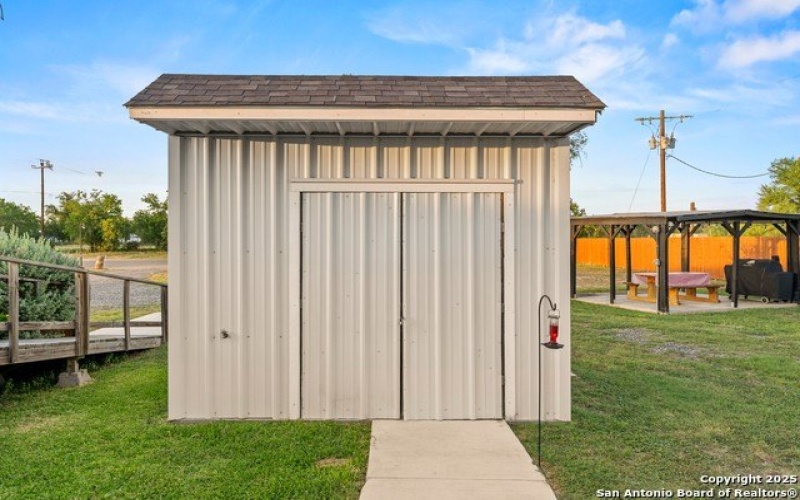286 S Hwy 173, Bandera, TX 78003, 1 Bedroom Bedrooms, ,1 BathroomBathrooms,Residential,For Sale,286 S Hwy 173,1879717