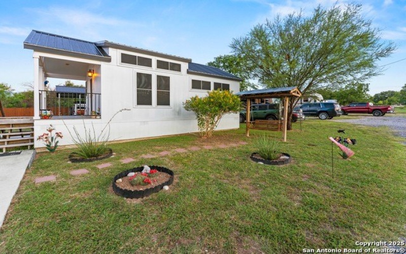 286 S Hwy 173, Bandera, TX 78003, 1 Bedroom Bedrooms, ,1 BathroomBathrooms,Residential,For Sale,286 S Hwy 173,1879717