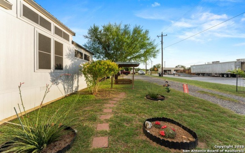 286 S Hwy 173, Bandera, TX 78003, 1 Bedroom Bedrooms, ,1 BathroomBathrooms,Residential,For Sale,286 S Hwy 173,1879717