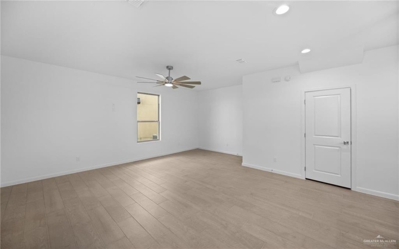 1220 E Camellia Avenue #1, McAllen, TX 78501, 2 Bedrooms Bedrooms, ,2 BathroomsBathrooms,Residential Lease,For Rent,1220 E Camellia Avenue,474810