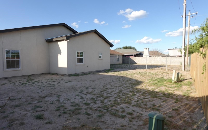 1405 Wilfrano Dr, Laredo, TX 78046, 4 Habitaciones Habitaciones , ,2 BañosBaños,Residential,En Venta,1405 Wilfrano Dr,20252783