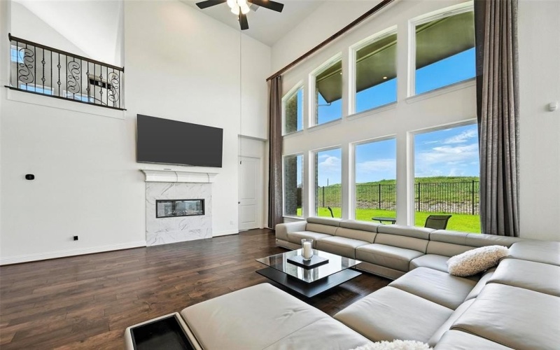 1018 Cascading Creek Drive, Rockwall, TX 75087, 5 Bedrooms Bedrooms, ,5 BathroomsBathrooms,Residential,For Sale,1018 Cascading Creek Drive,20984320