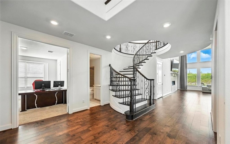 1018 Cascading Creek Drive, Rockwall, TX 75087, 5 Bedrooms Bedrooms, ,5 BathroomsBathrooms,Residential,For Sale,1018 Cascading Creek Drive,20984320