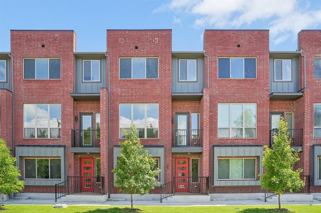 13351 Goodland Street #201, Farmers Branch, TX 75234, 3 Bedrooms Bedrooms, ,3 BathroomsBathrooms,Residential Lease,For Rent,13351 Goodland Street,20984402