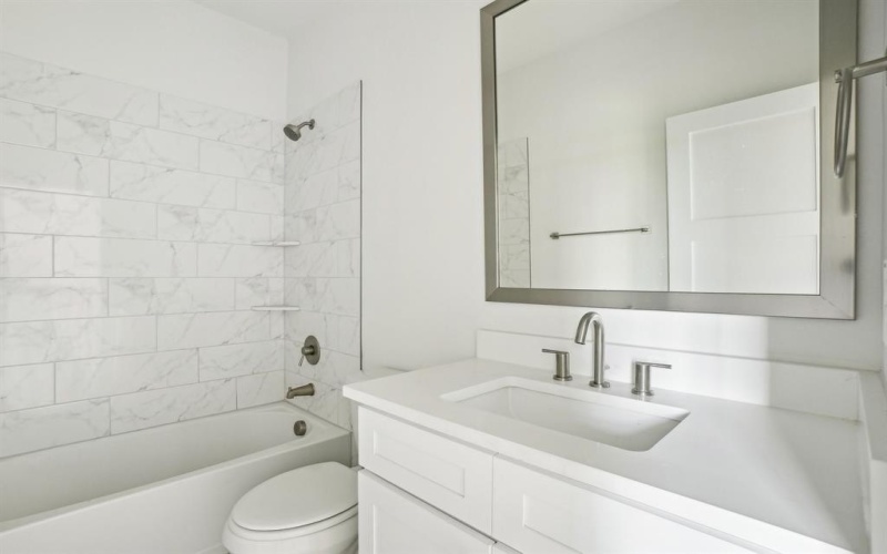 13351 Goodland Street #201, Farmers Branch, TX 75234, 3 Bedrooms Bedrooms, ,3 BathroomsBathrooms,Residential Lease,For Rent,13351 Goodland Street,20984402