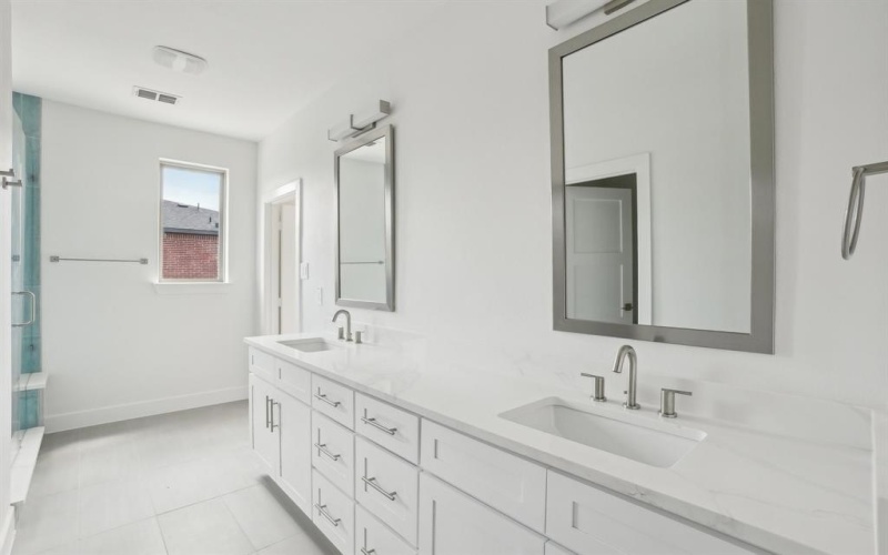 13351 Goodland Street #201, Farmers Branch, TX 75234, 3 Bedrooms Bedrooms, ,3 BathroomsBathrooms,Residential Lease,For Rent,13351 Goodland Street,20984402