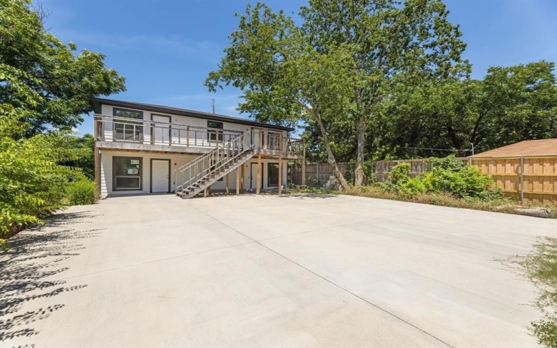 1011 S Montclair Avenue, Dallas, TX 75208, 4 Bedrooms Bedrooms, ,5 BathroomsBathrooms,Residential Multi Family,For Sale,1011 S Montclair Avenue,20984454