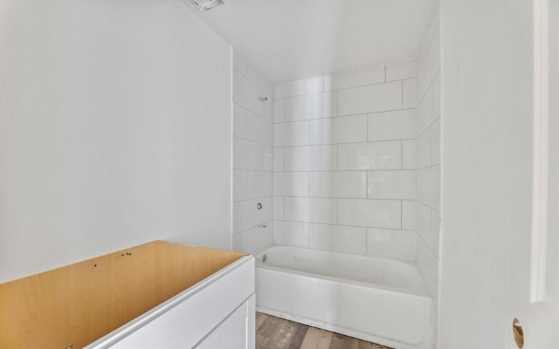 1011 S Montclair Avenue, Dallas, TX 75208, 4 Bedrooms Bedrooms, ,5 BathroomsBathrooms,Residential Multi Family,For Sale,1011 S Montclair Avenue,20984454