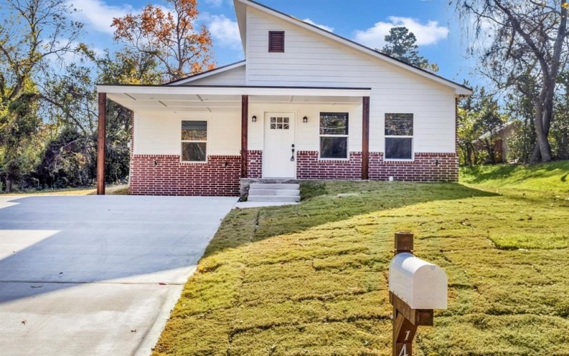 1410 W Connally Street, Tyler, TX 75701, 3 Bedrooms Bedrooms, ,2 BathroomsBathrooms,Residential,For Sale,1410 W Connally Street,20984530