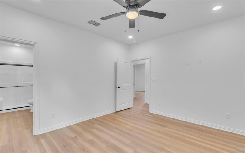1410 W Connally Street, Tyler, TX 75701, 3 Bedrooms Bedrooms, ,2 BathroomsBathrooms,Residential,For Sale,1410 W Connally Street,20984530