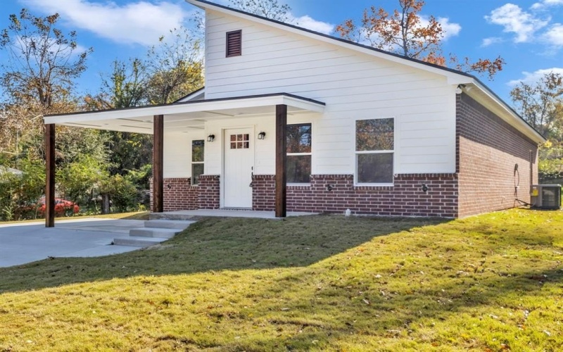 1410 W Connally Street, Tyler, TX 75701, 3 Bedrooms Bedrooms, ,2 BathroomsBathrooms,Residential,For Sale,1410 W Connally Street,20984530
