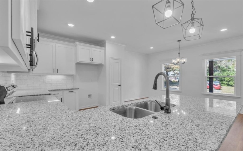 1410 W Connally Street, Tyler, TX 75701, 3 Bedrooms Bedrooms, ,2 BathroomsBathrooms,Residential,For Sale,1410 W Connally Street,20984530