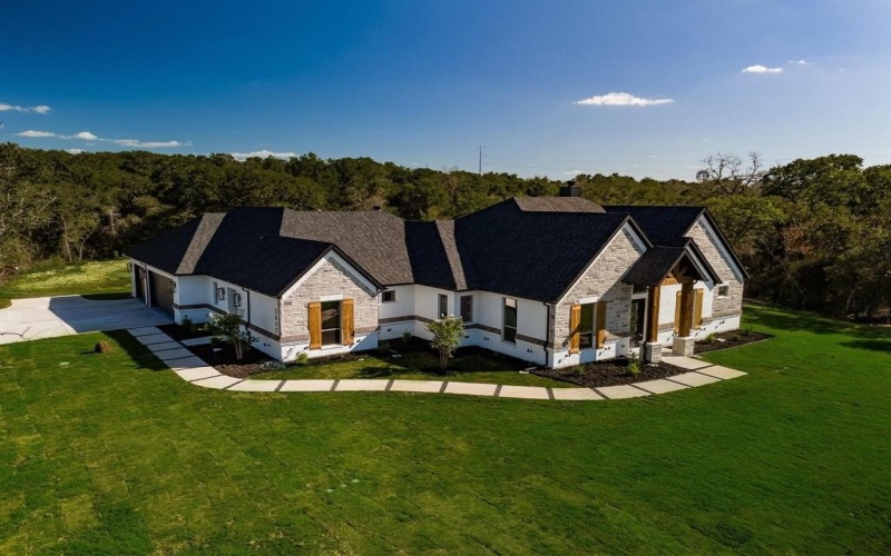 2032 Glenhollow Drive, Weatherford, TX 76088, 4 Bedrooms Bedrooms, ,3 BathroomsBathrooms,Residential,For Sale,2032 Glenhollow Drive,20948076