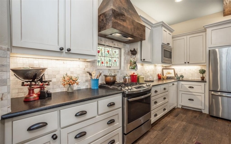 139 Hilltop Drive, Gainesville, TX 76240, 5 Bedrooms Bedrooms, ,5 BathroomsBathrooms,Residential,For Sale,139 Hilltop Drive,20980655