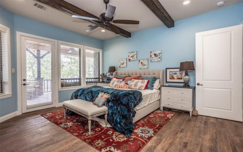 139 Hilltop Drive, Gainesville, TX 76240, 5 Bedrooms Bedrooms, ,5 BathroomsBathrooms,Residential,For Sale,139 Hilltop Drive,20980655