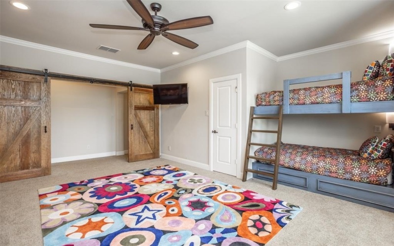 139 Hilltop Drive, Gainesville, TX 76240, 5 Bedrooms Bedrooms, ,5 BathroomsBathrooms,Residential,For Sale,139 Hilltop Drive,20980655
