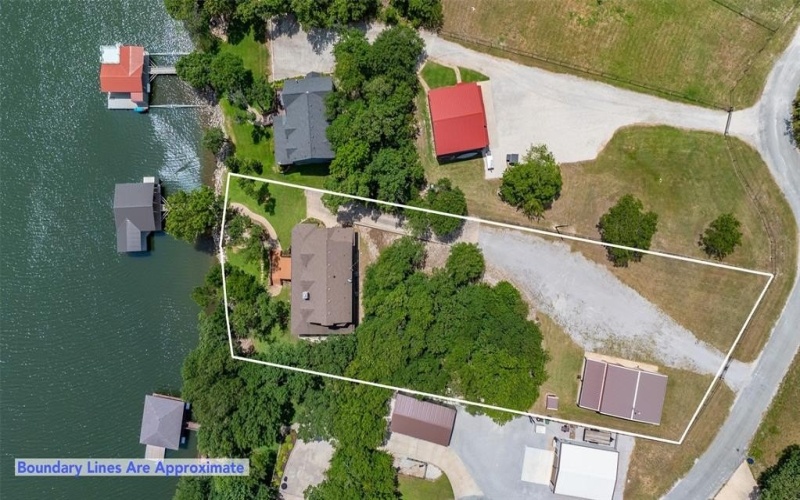 139 Hilltop Drive, Gainesville, TX 76240, 5 Bedrooms Bedrooms, ,5 BathroomsBathrooms,Residential,For Sale,139 Hilltop Drive,20980655