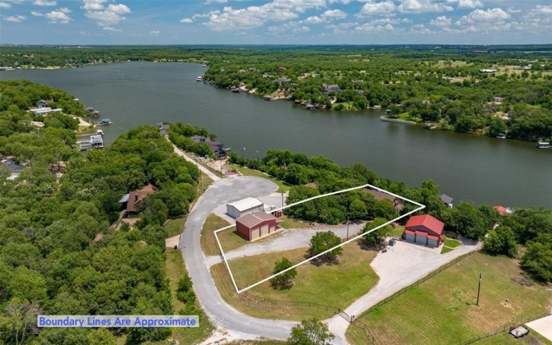 139 Hilltop Drive, Gainesville, TX 76240, 5 Bedrooms Bedrooms, ,5 BathroomsBathrooms,Residential,For Sale,139 Hilltop Drive,20980655