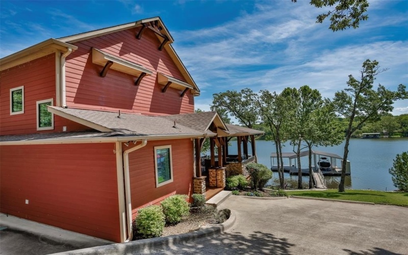139 Hilltop Drive, Gainesville, TX 76240, 5 Bedrooms Bedrooms, ,5 BathroomsBathrooms,Residential,For Sale,139 Hilltop Drive,20980655