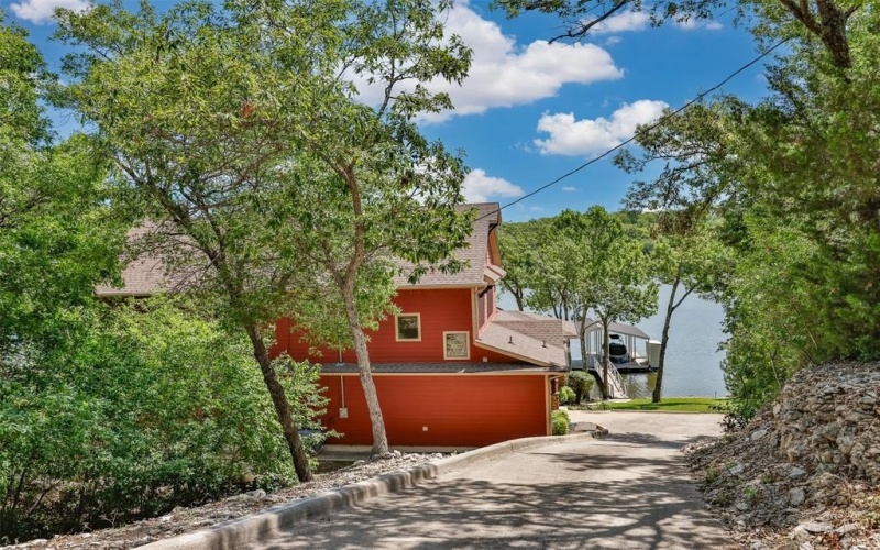 139 Hilltop Drive, Gainesville, TX 76240, 5 Bedrooms Bedrooms, ,5 BathroomsBathrooms,Residential,For Sale,139 Hilltop Drive,20980655