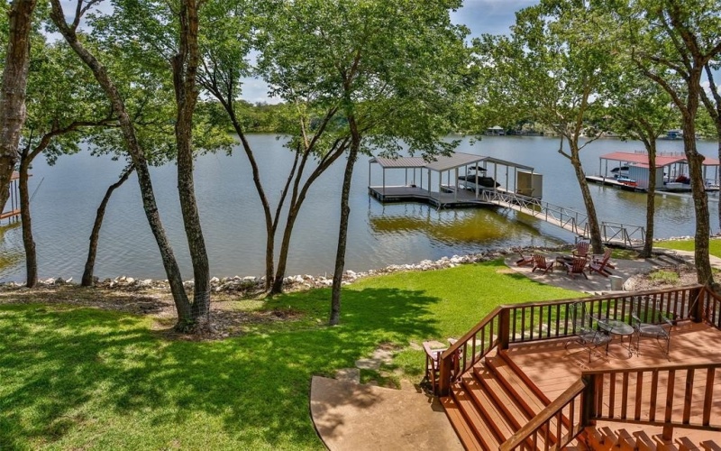 139 Hilltop Drive, Gainesville, TX 76240, 5 Bedrooms Bedrooms, ,5 BathroomsBathrooms,Residential,For Sale,139 Hilltop Drive,20980655