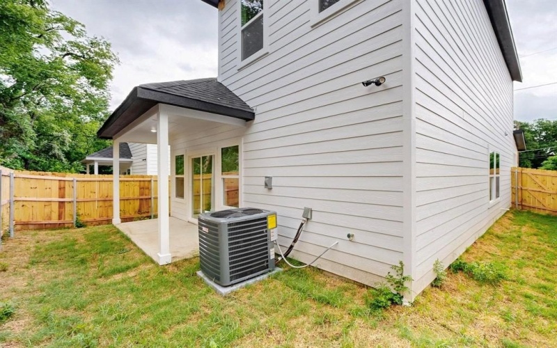 4515 Wahoo Street, Dallas, TX 75210, 3 Bedrooms Bedrooms, ,2 BathroomsBathrooms,Residential Lease,For Rent,4515 Wahoo Street,20981867