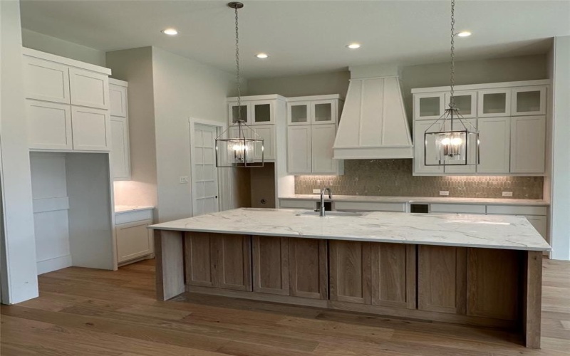 13925 E Riviera Drive, Fort Worth, TX 76028, 4 Habitaciones Habitaciones , ,3 BañosBaños,Residential,En Venta,13925 E Riviera Drive,20984544