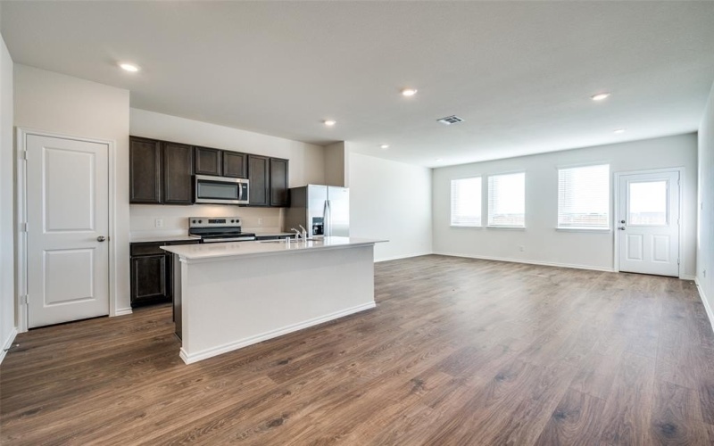 7024 Vining Drive, Princeton, TX 75407, 4 Habitaciones Habitaciones , ,2 BañosBaños,Residential Lease,En Alquiler,7024 Vining Drive,20984837