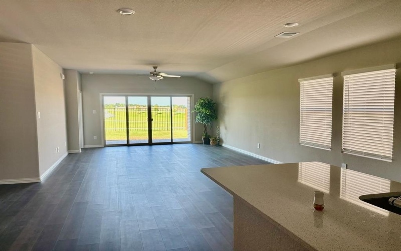 608 Easthill Drive, McKinney, TX 75071, 3 Bedrooms Bedrooms, ,2 BathroomsBathrooms,Residential Lease,For Rent,608 Easthill Drive,20984908