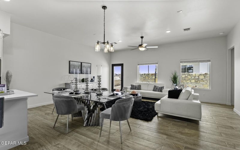1122 Brass Hill Avenue, Santa Teresa, NM 88008, 4 Bedrooms Bedrooms, ,3 BathroomsBathrooms,Residential,For Sale,1122 Brass Hill Avenue,925473